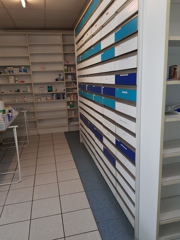 Débarras d'une pharmacie 